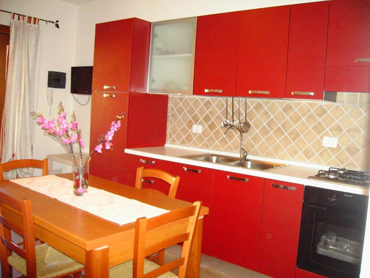 Secret Garden Apartment Budoni Bagian luar foto