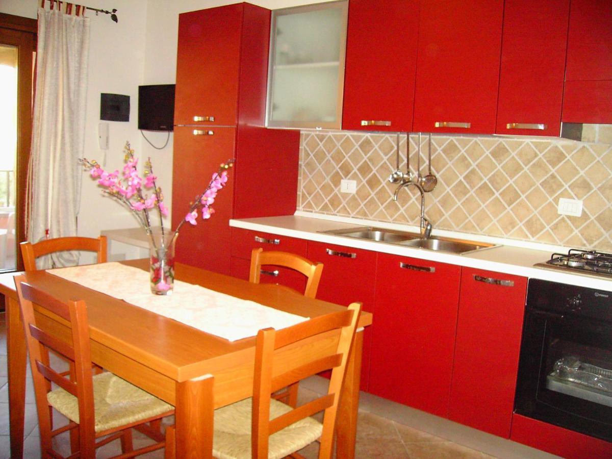 Secret Garden Apartment Budoni Bagian luar foto
