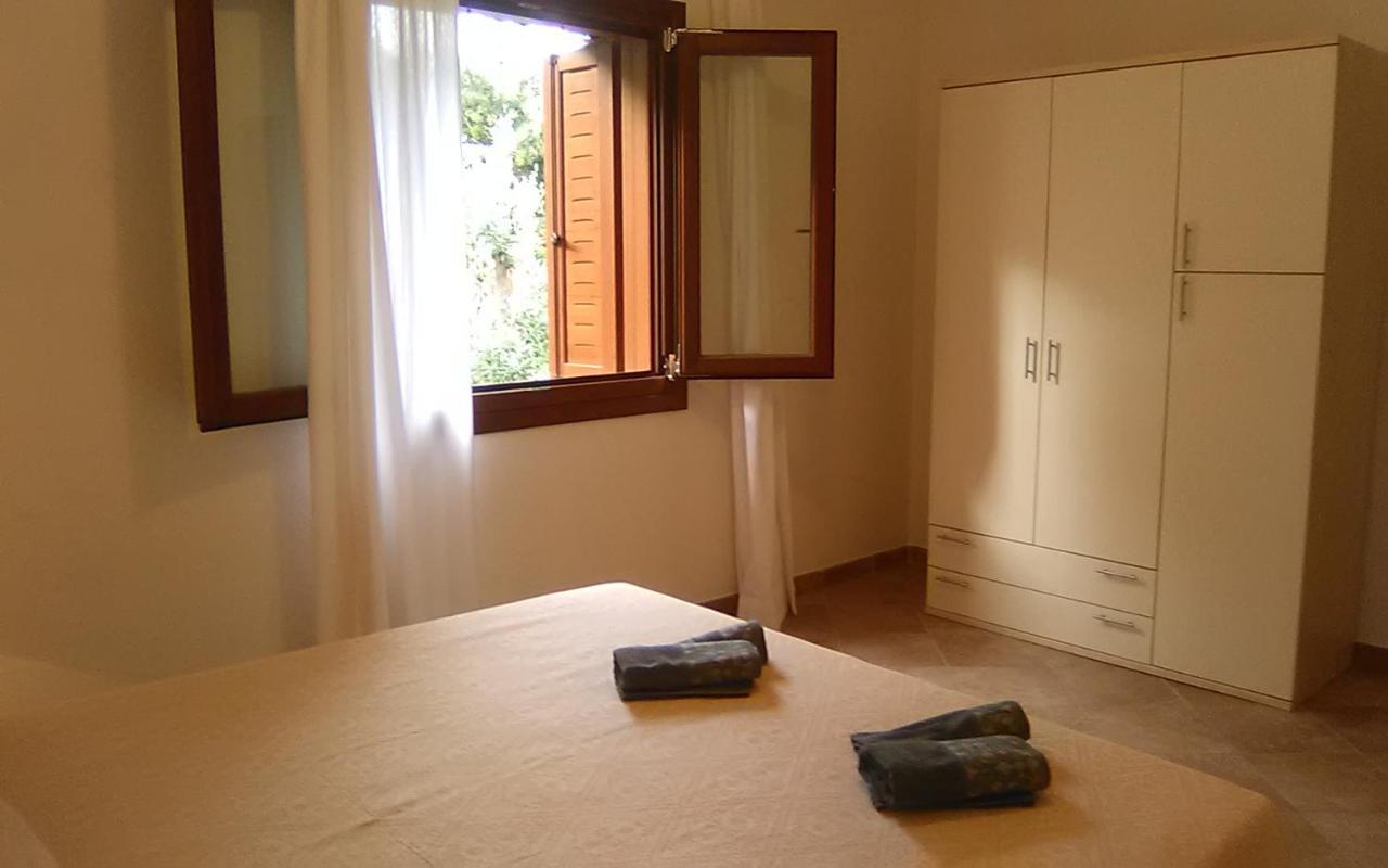 Secret Garden Apartment Budoni Bagian luar foto